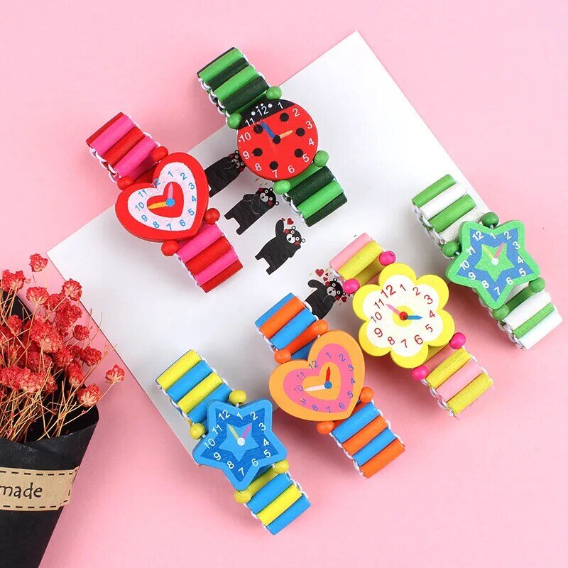 1 pieza de reloj de madera con forma de pulsera, juguetes de regalo de cumpleaños para niños y niñas, el color de regalo de fiesta se distribuye al azar