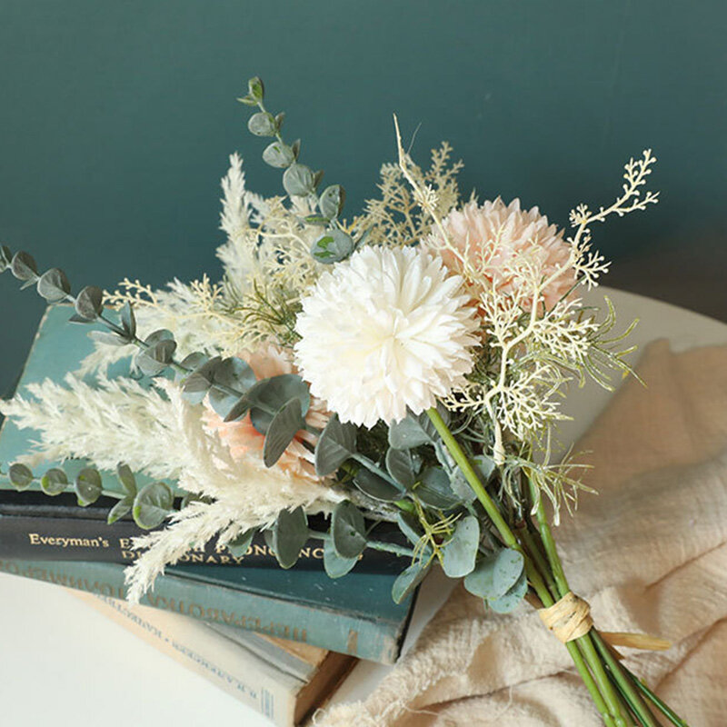 Nuovi fiori artificiali bianchi di alta qualità dente di leone di seta plastica eucalipto Bouquet ibrido matrimonio decorazione della casa fiore finto