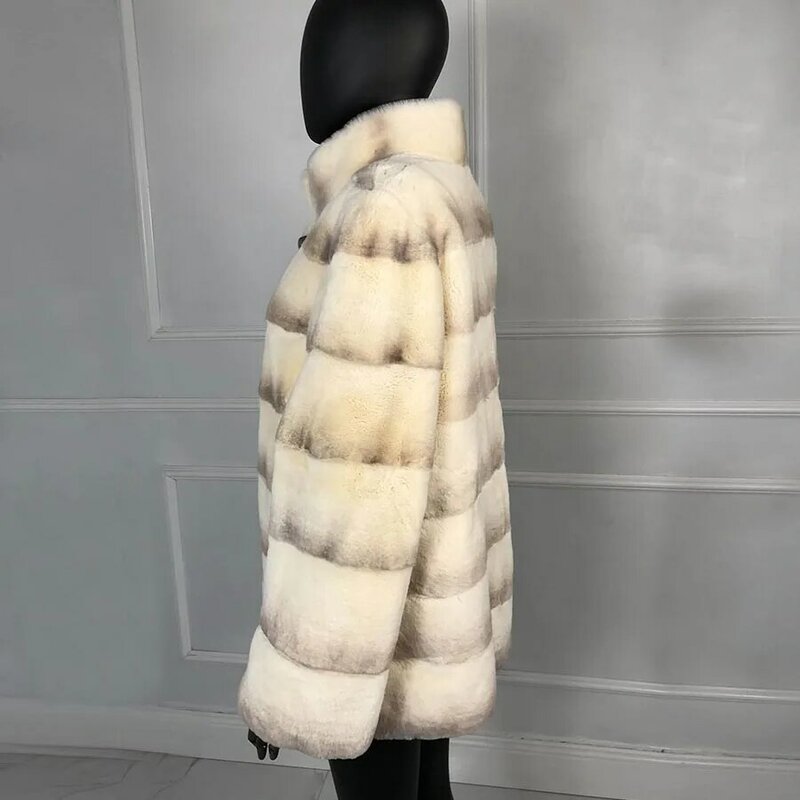 Rexウサギの毛皮の裏地,女性のための立っている襟付きの暖かい長袖100% 本物のレックスのウサギの毛皮の新しい色冬