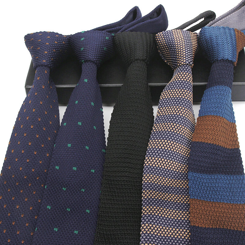 Cravate tricotée en laine pour hommes, 32 couleurs, 6CM, à rayures pointues, décontractée, pour fête de mariage, formelle, cadeau de Festival
