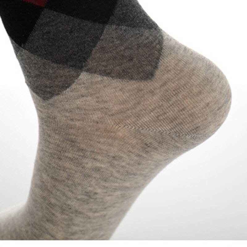 Calcetines de algodón de alta calidad para hombre, calcetín desodorante con patrón de diamantes coloridos, talla 38-46