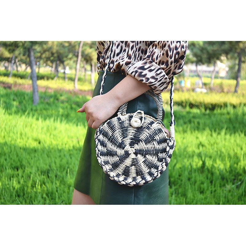 New Style Straw Bag  Round Paper Bag Small Holiday Bag a6302
