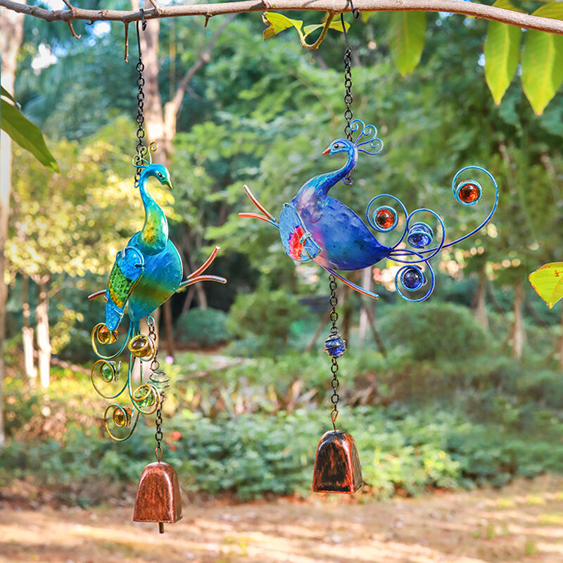 2 stücke Metall Hummingbird Pfau mit Glas Anhänger Glocken Windspiele Balkon Indoor Outdoor Garten Decor Hängende Dekoration