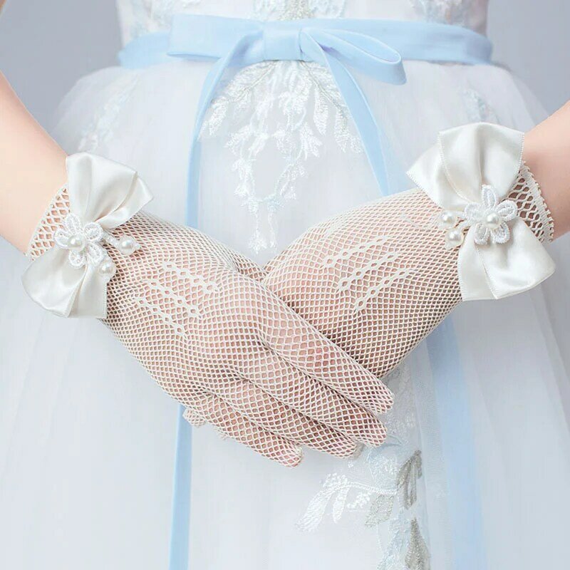 1คู่เด็กหญิงลูกไม้สีขาวงานแต่งงานถุงมือ Faux Pearl Bowknot Fishnet ถุงมือ Communion ดอกไม้สาวพิธี Party อุปกรณ์เสริม