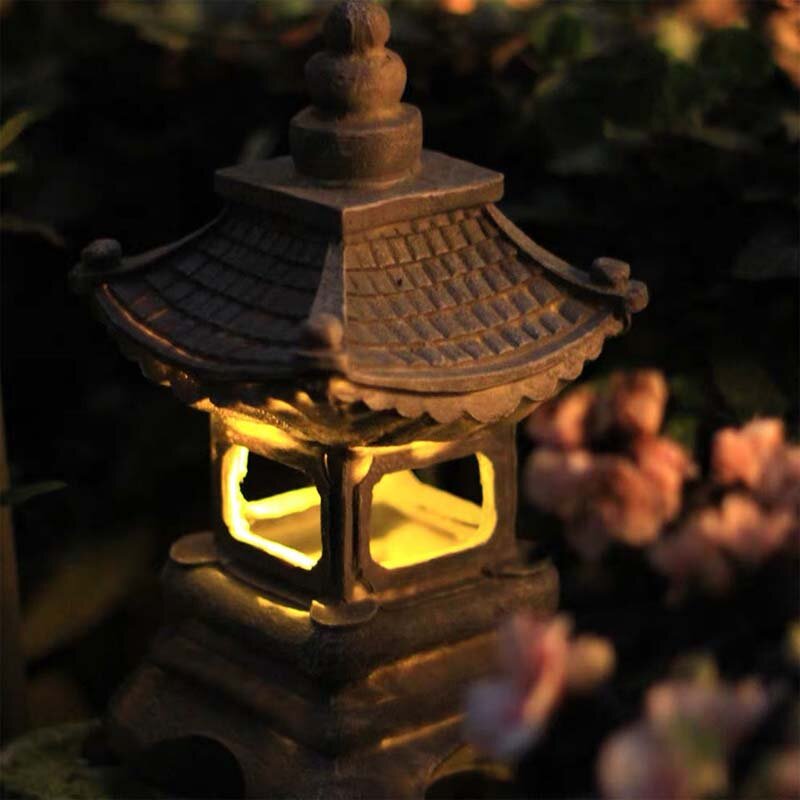 Torre de resina creativa de estilo japonés para exteriores, lámpara de palacio Solar para Patio, jardín, luz de paisaje, carga bajo el sol, brilla en la oscuridad