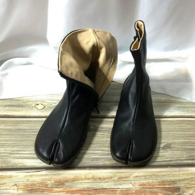 Botines de cuero genuino con punta dividida para hombre, botas planas de diseñador con cremallera, Zapatos altos blancos de diseñador, Otoño e Invierno