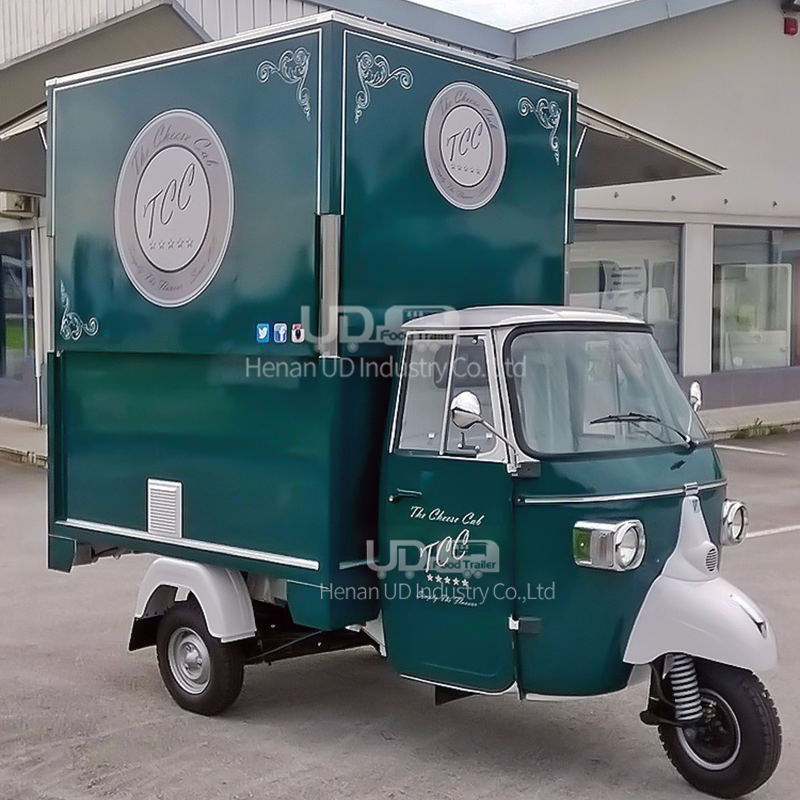 Novo estilo triciclo elétrico móvel carrinho de comida 3 rodas tuk tuk halal pizza reboque sorvete cachorro quente caminhão comida para venda