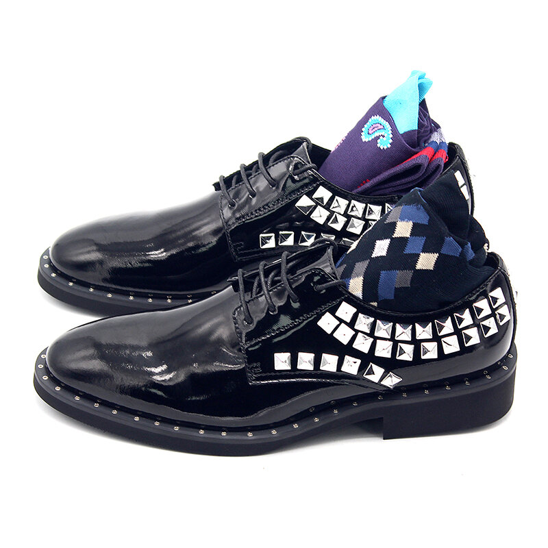 2019 novos rebites derby couro italiano sapatos masculinos feitos à mão rendas até vestido preto calçados casuais sapatos formais de negócios plus size 45