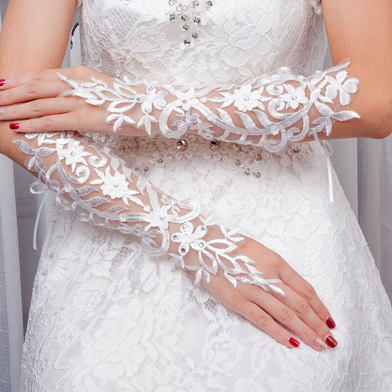 花嫁のためのゴージャスなブライダルグローブ,結婚式のアクセサリー,真珠付きの光沢のある生地