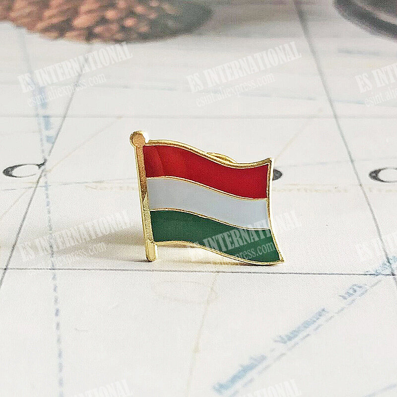 Hungary National Flag Lapel Pins Crystal Epoxy Metal Enamel Badge Paint Brooch Souvenir Suit  Personality  Commemorative Gifts