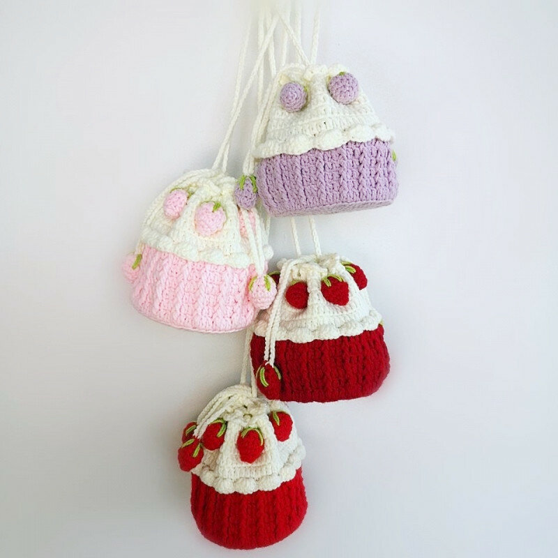Saco pequeno de crochê manual para crianças, bolo bonito, saco do mensageiro, chave de tricô, boca vermelha