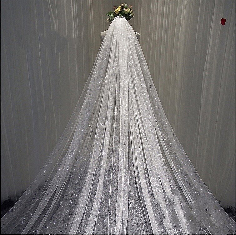 Kerudung Pernikahan Panjang 3.5 Meter Penyemprotan Bling Cantik Tudung Kapel 1T dengan Sisir Aksesori Pernikahan Velos De Novia Largos
