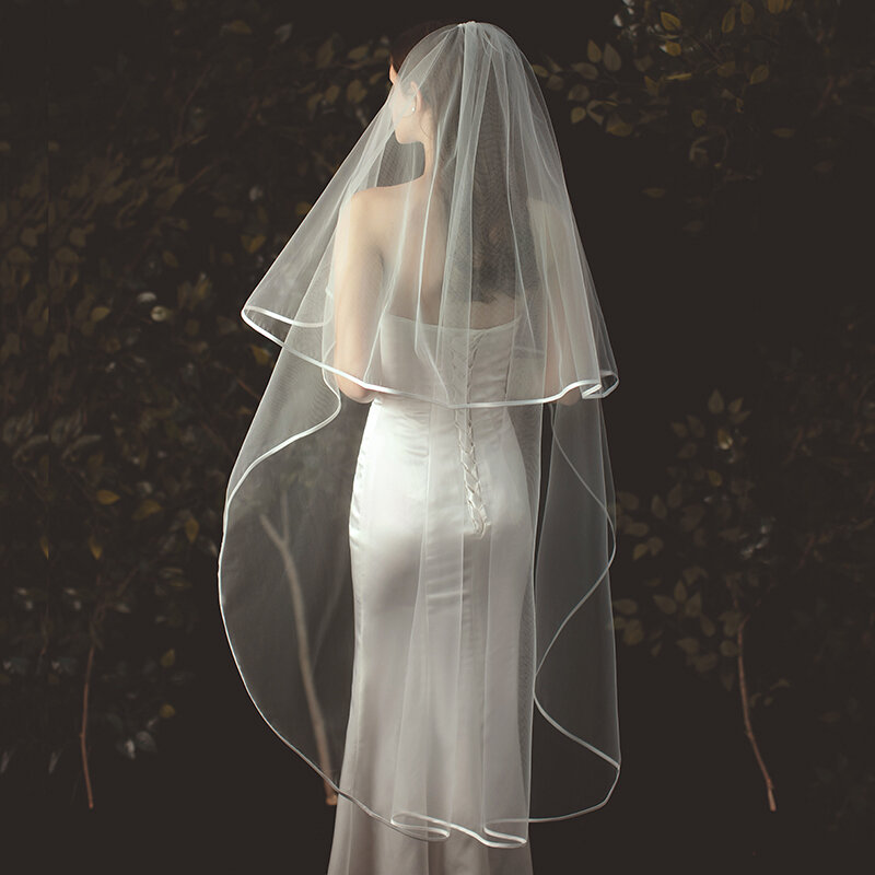 Voile de mariée court en Tulle 2T, voile de mariée à deux couches avec bord de ruban