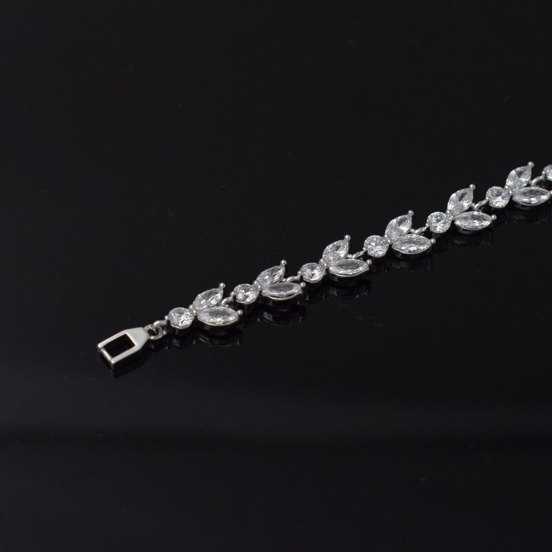 2019 neue Armband koreanische Luxus Armbänder Für Frauen Kristall Silber farbe cubic zirkon Armbänder Femme Braut Hochzeit Schmuck