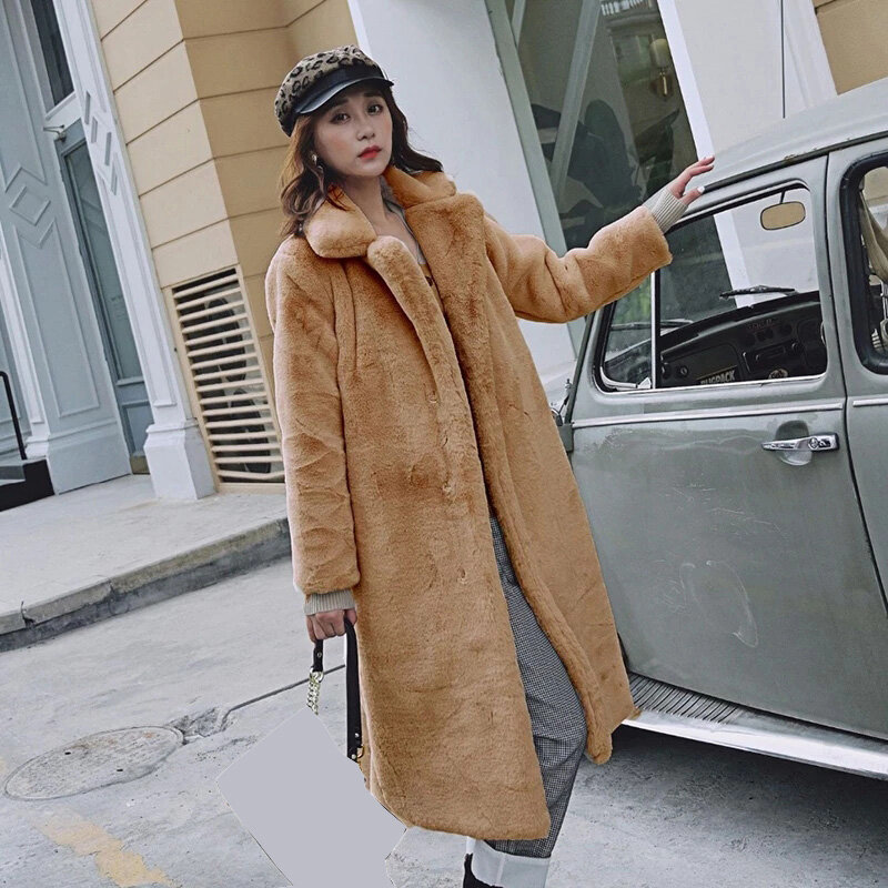 Pakaian Luar Bulu Hangat Berbulu Musim Gugur Musim Dingin Wanita Baru Jaket Panjang Kelinci Bulu Palsu Longgar Mode Mantel Bulu Tebal Kasual