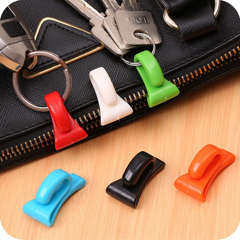 4Pcs Practical Anti Lost Bag Hook Key Clips Key Holder Built-In Bag Inner Folder For Easy Carrying Free Shipping Items