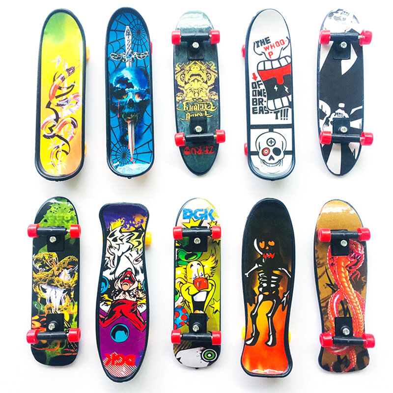 1pc 2.8*10CM Griffbrett Mini Kreative Fingerspitzen Skateboard Kunststoff Finger Skate Roller Farbe Zufällig
