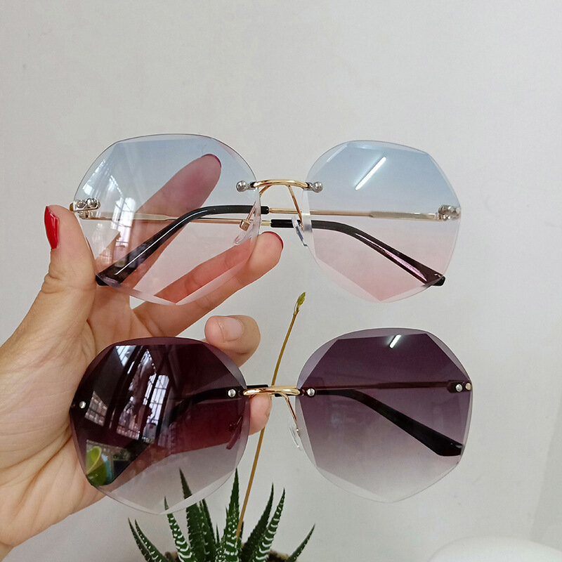 Gafas de sol sin montura de gran tamaño para mujer, anteojos de sol femeninos con gradiente de Metal, de lujo, con UV400