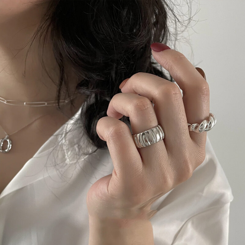Женское кольцо из серебра 925 пробы, с геометрическим узором