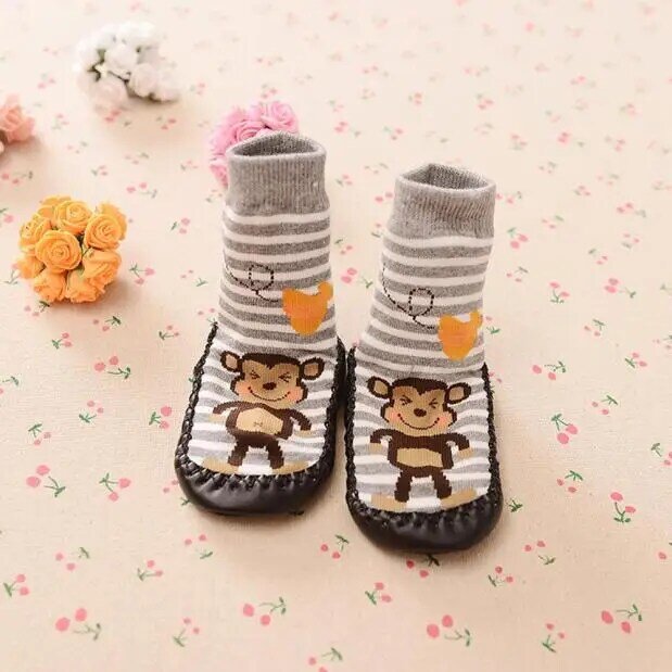 Confortável bebê perna aquecedores meias longas dos desenhos animados crianças da criança do bebê anti-deslizamento meias sapatos botas chinelo meias macias