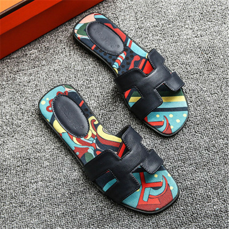 Summer Women Fashion Flat Slippers Ladies Simple Quality Indoor PU Slides Designer Party Rubber Beach Flip Flops Large Size Hot