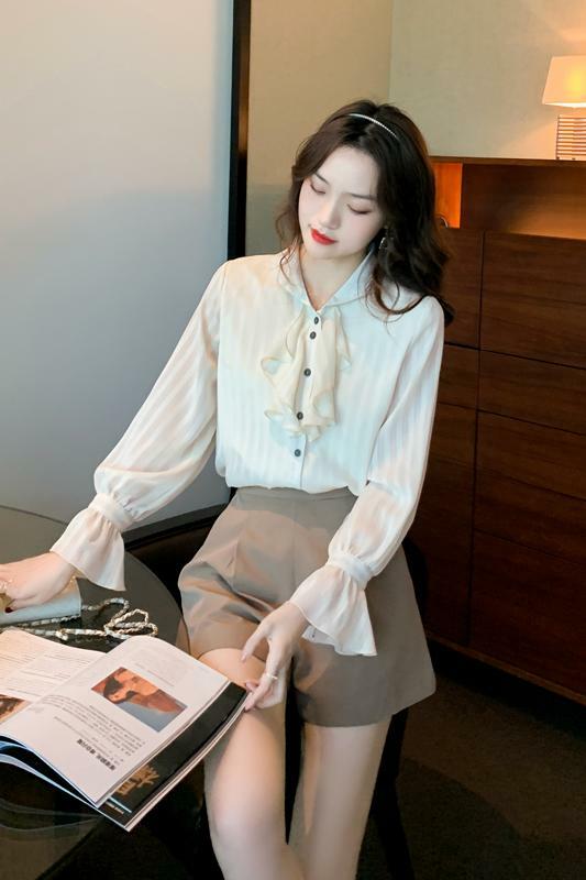 Женская шифоновая рубашка с рукавами-лепестками, весна-осень 2021, французская рубашка в стиле ретро, модные блузки с лацканами и гофрированное, с пуговицами