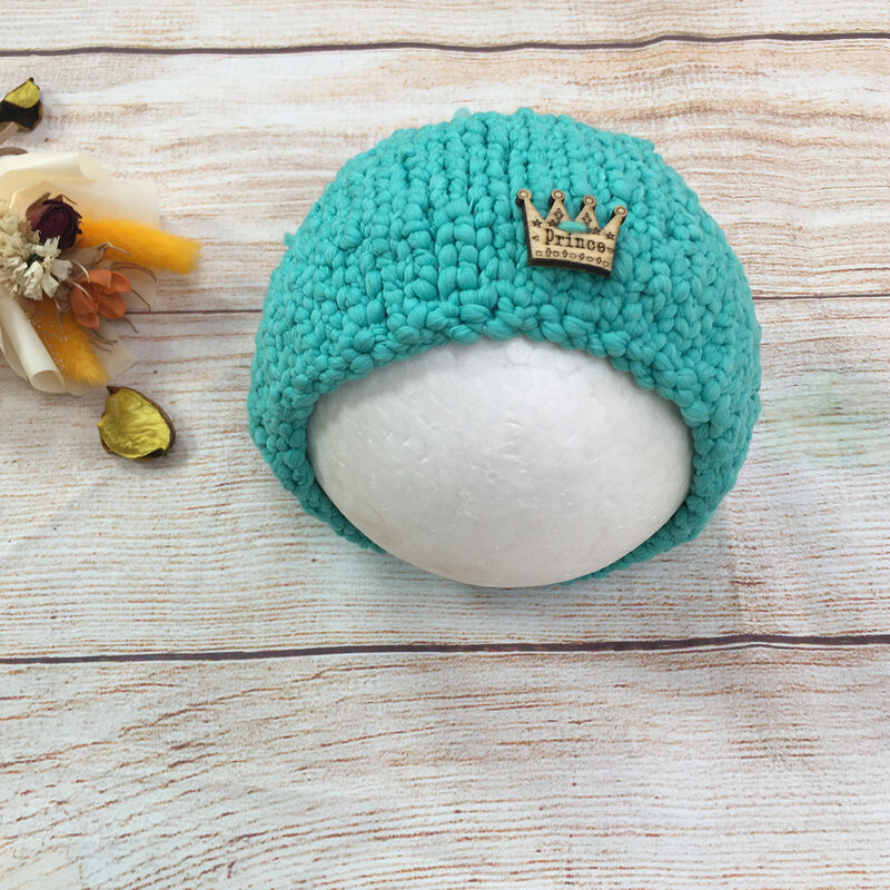 Мягкая однотонная шапка ручной вязки в винтажном стиле для фотосъемки новорожденных и детей