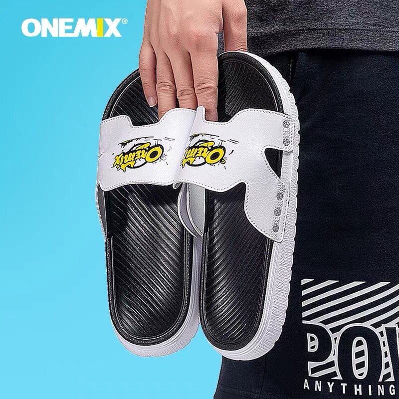 ONEMIX ฤดูร้อนรองเท้าแตะชายรองเท้าแตะสบายๆชายหาดกลางแจ้ง Quick-Drying รองเท้าแตะชายน้ำหนักเบา Home Flip ในร่ม Flops ฟรีการจัดส่ง