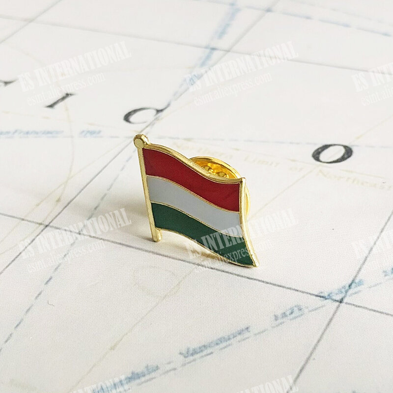Hungary National Flag Lapel Pins Crystal Epoxy Metal Enamel Badge Paint Brooch Souvenir Suit  Personality  Commemorative Gifts