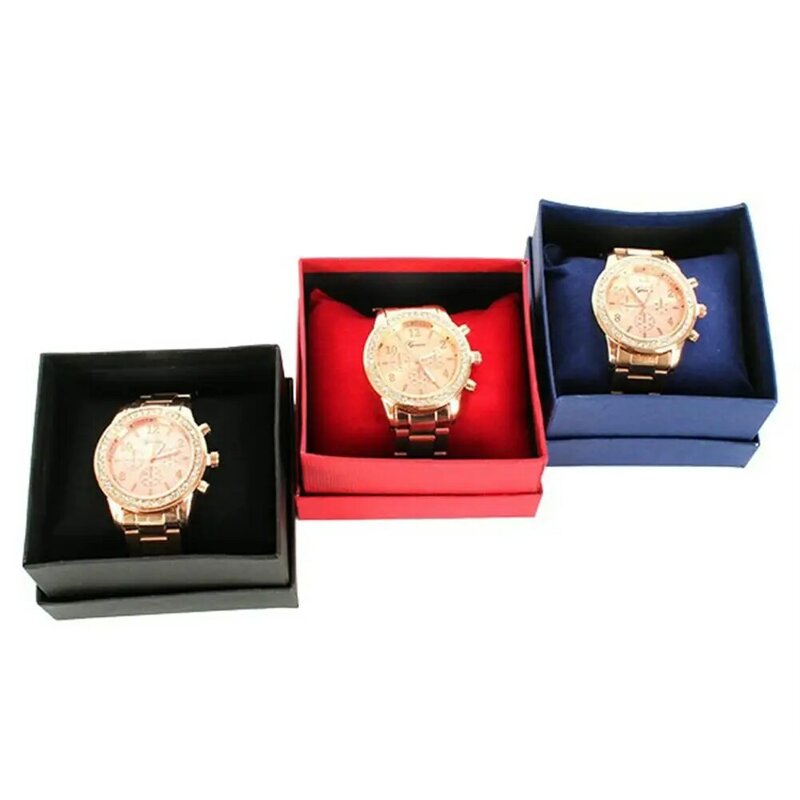 Hot Verkoop Nieuwe Collectie Mode Vierkante Kartonnen Storage Case Horloge Armband Sieraden Gift Box Met Kussen Pads 8.8Cm X 8.2Cm X 5.5Cm