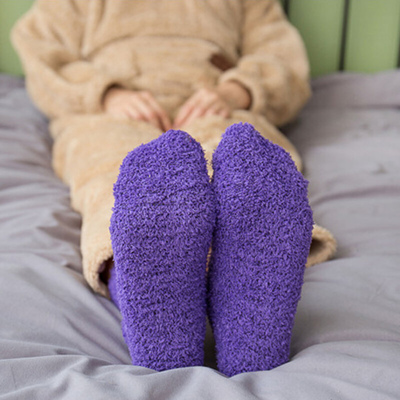 Kaus kaki musim dingin hangat warna permen kaus kaki wanita lucu lembut elastis karang beludru lantai dalam ruangan kaus kaki handuk bernapas hadiah Tahun Baru