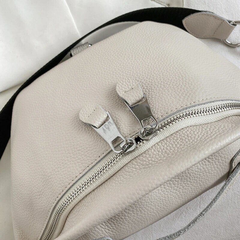 女性用本革クロスオーバーバッグ,胸に大容量のデザイナーショルダーバッグ,ベルト付き,2021