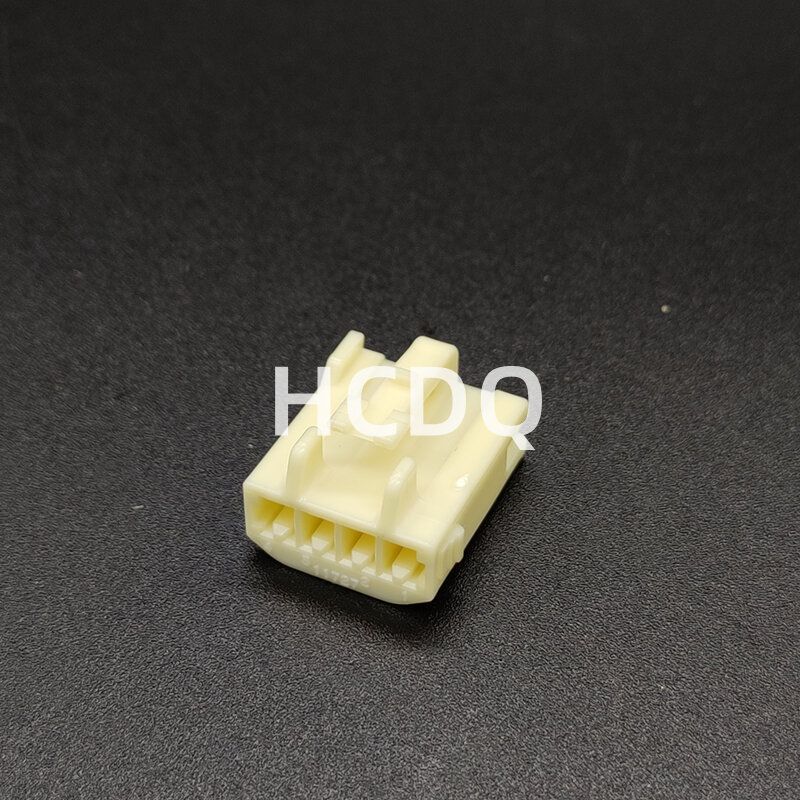 The original 90980-11727 4PIN  automobile connector plug shell and connector are supplied from stock