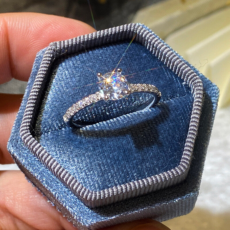 Cincin Jari Cincin Pernikahan Klasik untuk Wanita 925 Perak Murni Kelas Tinggi AAA Batu Zirkon Perhiasan Pesta Menawan