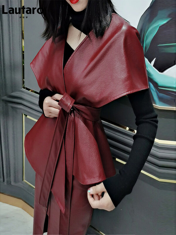 Giacca da donna in ecopelle firmata di lusso di lusso primavera 2021 fusciacche scialli del capo del vino rosso per le donne mantello gotico moda passerella