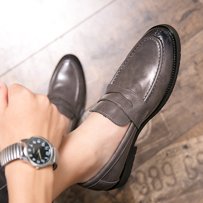 Кожаные туфли для мужчин, модные повседневные броги, на плоской подошве, с резным узором, в английском стиле, деловые мужские модельные туфли, мужские мокасины