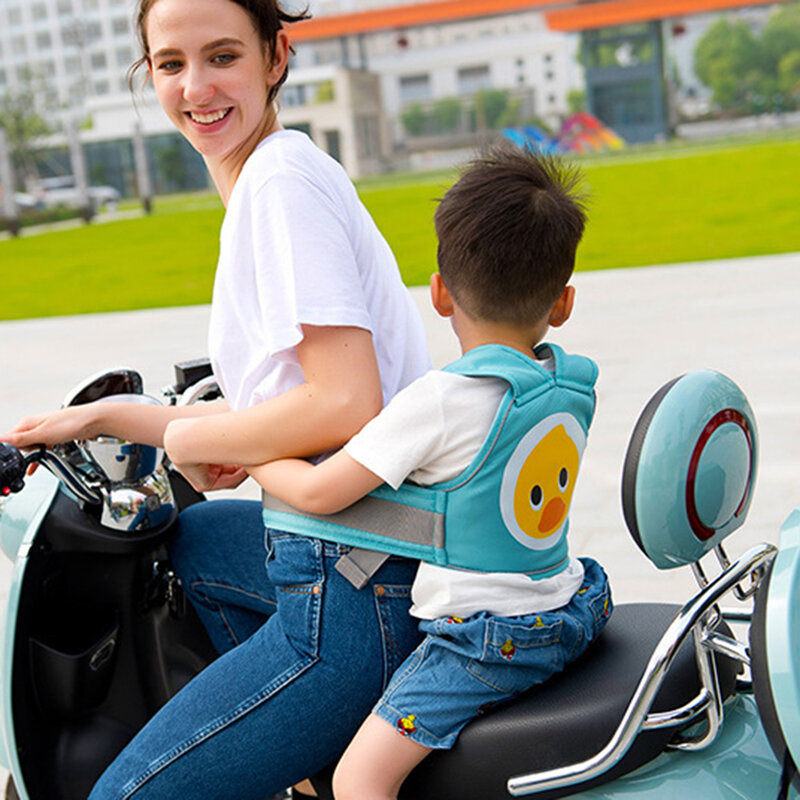 เด็กรถจักรยานยนต์ความปลอดภัยที่นั่งเข็มขัดกลับถือ Protector สะท้อนเสื้อกั๊กเข็มขัดปรับรถเด็กปลอดภัยสายคล้องคอ Harness