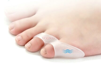 Small toe inversion toe device, small thumb valgus correction protective cover hallux valgus overlap toe separator soft