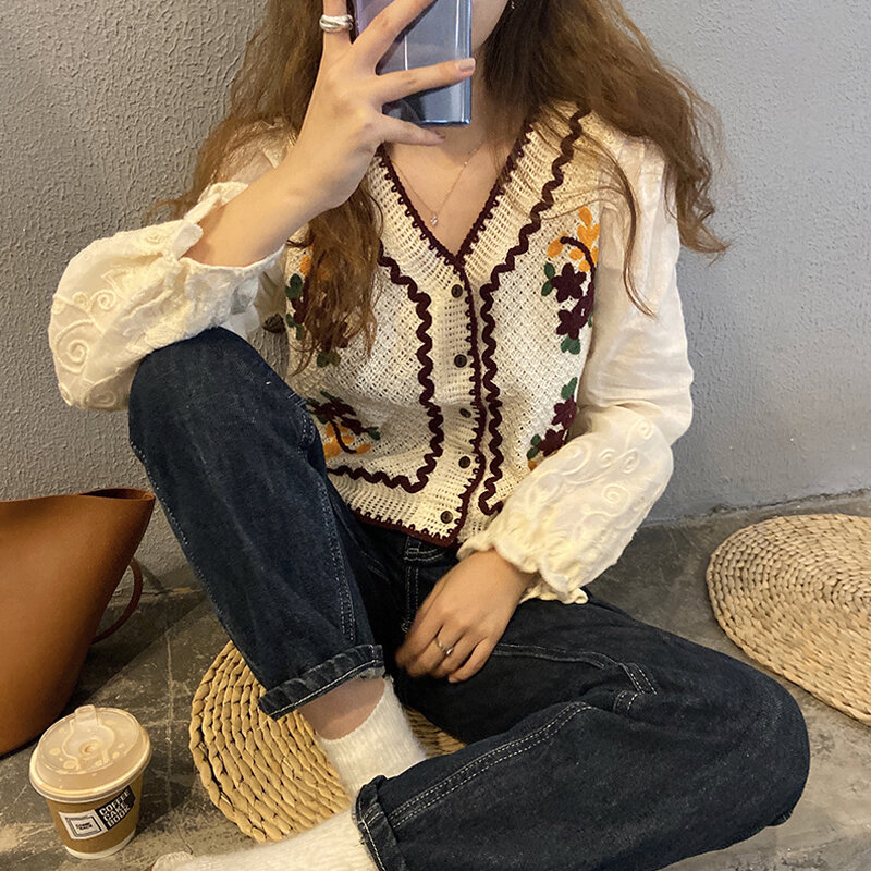 Shirts Vrouwen Lange Mouwen Borduren Vintage Leisure V-hals Shirt Student Harakuju Kawaii Retro Tops Koreaanse Stijl Vrouwelijke Blouse