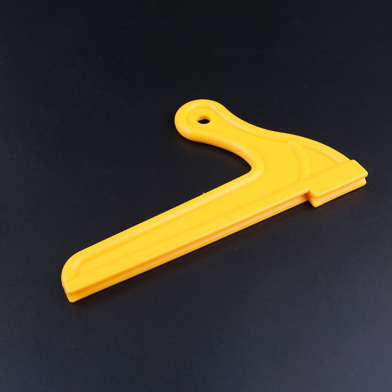 2021 New Yellow Safety Hand Protection Sawdust Wood Saw Push Stick for Woodworking Tools