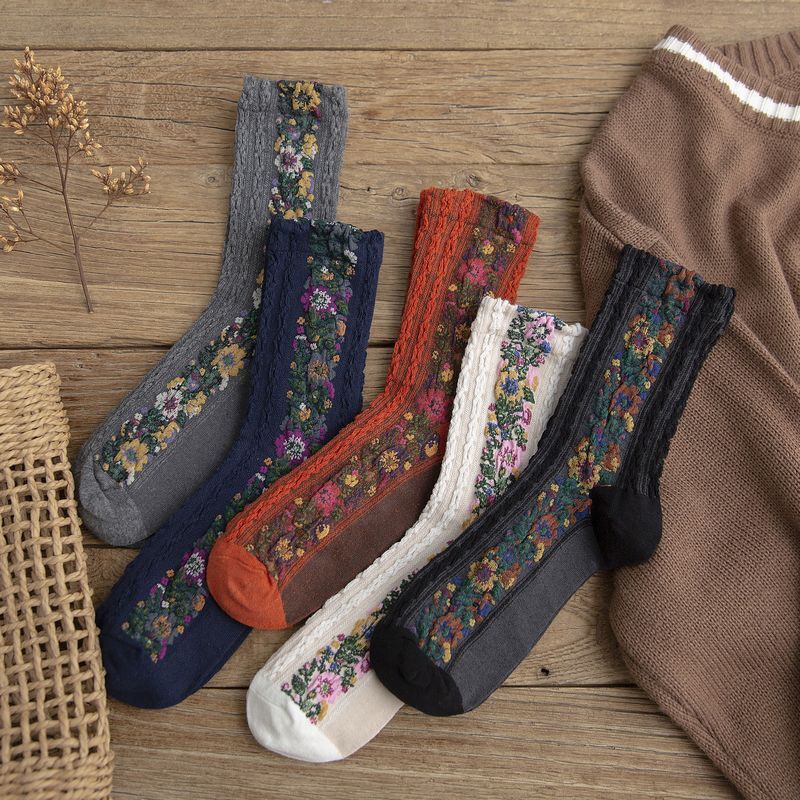Novo bordado flor meias estilo étnico das mulheres meias meninas do sexo feminino dormir casa chão quarto meias harajuku casual floral sox