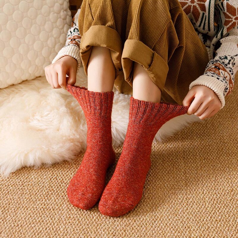 ฤดูหนาวผู้หญิงหนาผ้าขนสัตว์ Merino ถุงเท้า Harajuku Retro เย็นแฟชั่นสบายๆสี Cashmere ถุงเท้า5คู่