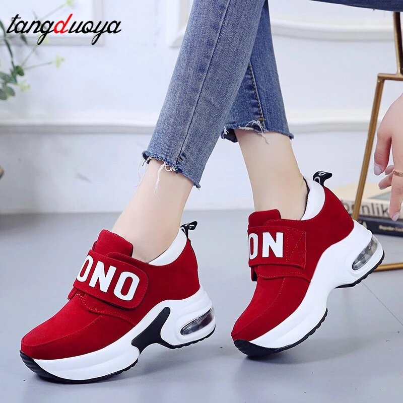 Sapatilhas cunhas plataforma para mulheres, sapatos casuais femininos, sapatilhas femininas, tênis preto e vermelho