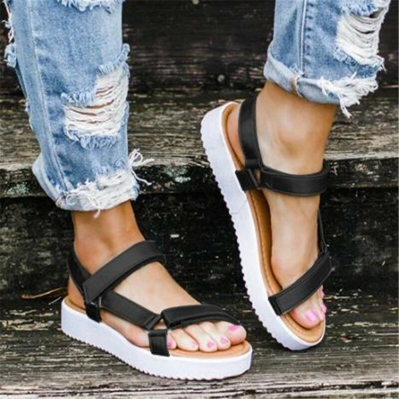 Imprimé léopard femmes sandales 2021 été nouvelle dame boucle sangle lumière confort chaussures femme en plein air décontracté plage chaussures doux
