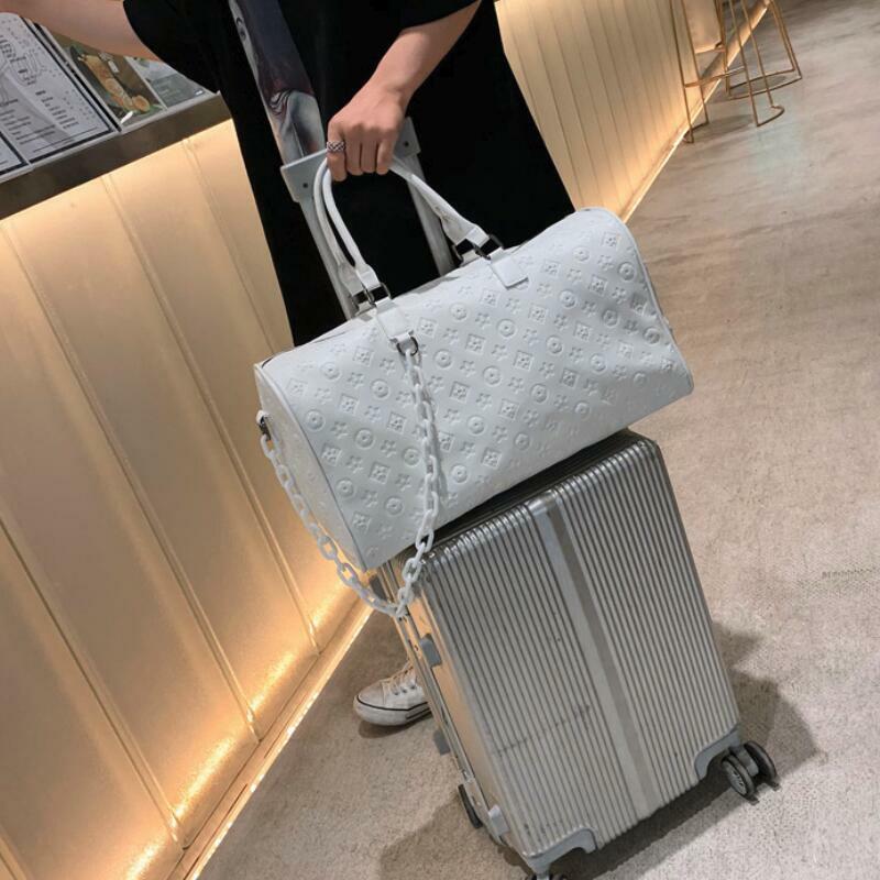 Femmes sac de voyage en cuir bagages sacs voyage noir bagages grande capacité sac à main offre spéciale hommes voyage sacs à bandoulière en plein air