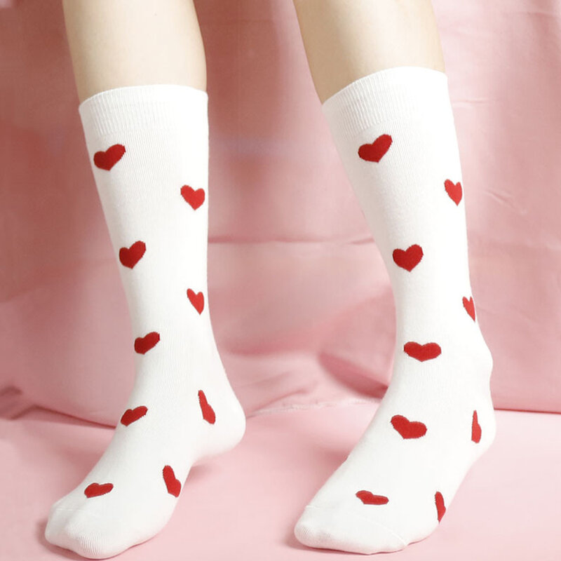 Chaussettes en coton absorbant la transpiration pour femmes, chaussettes courtes respirantes, chaussettes longues, tube haut, doux, décontracté, belle, cœur, 1 paire