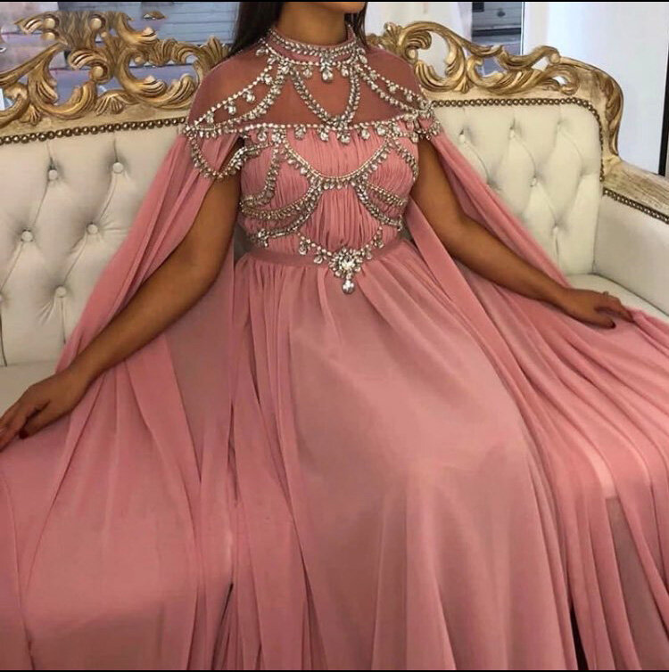 Vestido de noite formal muçulmano rosa corado, Gola alta, Chiffon Cristal, Kaftan Islâmico, Vestido de noite longo árabe, Ilusão, Dubai, 2024