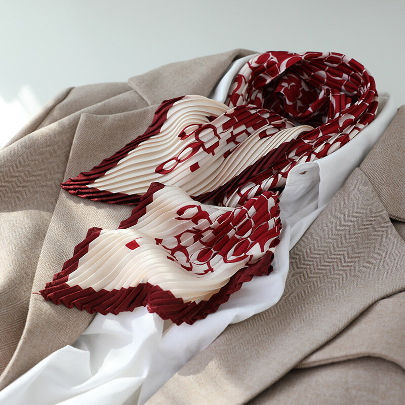 Foulard carré plissé en soie pour femmes, accessoire de luxe de styliste, pour le cou, pour dames, accessoires de vêtements