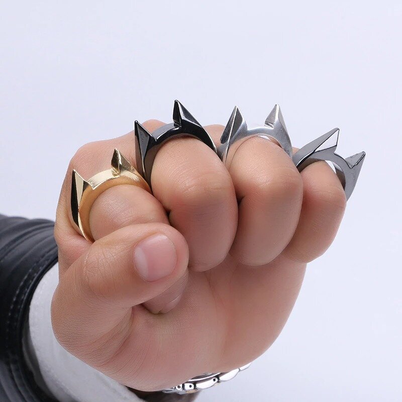 1 sztuk kobiety mężczyźni bezpieczeństwo Survival narzędzie do pierścieni samoobrony pierścień ze stali nierdzewnej Finger obrona narzędzie do pierścieni srebrny złoty kolor czarny