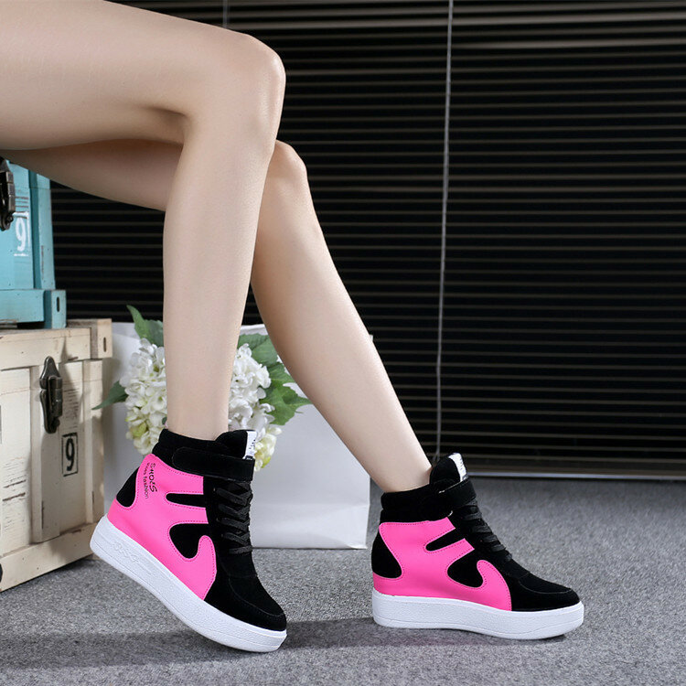 2021 New High-quality Women's Sports Shoes Thick Bottom Casual Slope Heel Black Thick Bottom Vulcanized Women's Shoes
